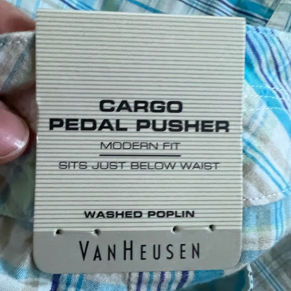 NWT VAN HEUSEN Plaid Cargo Modern Fit Pedal Pushers Cropped Size 12 - Picture 8 of 9